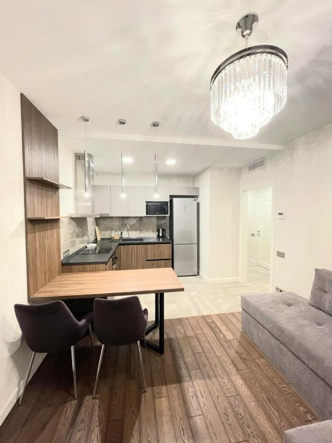 1 Room 60M2 Center Of Obolon Near River Side. 11 Floor Kiev Ngoại thất bức ảnh